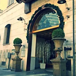 Hotel Eden, Neapel