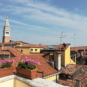 https://locanda-antica-venezia.hotelslidodijesolo.com